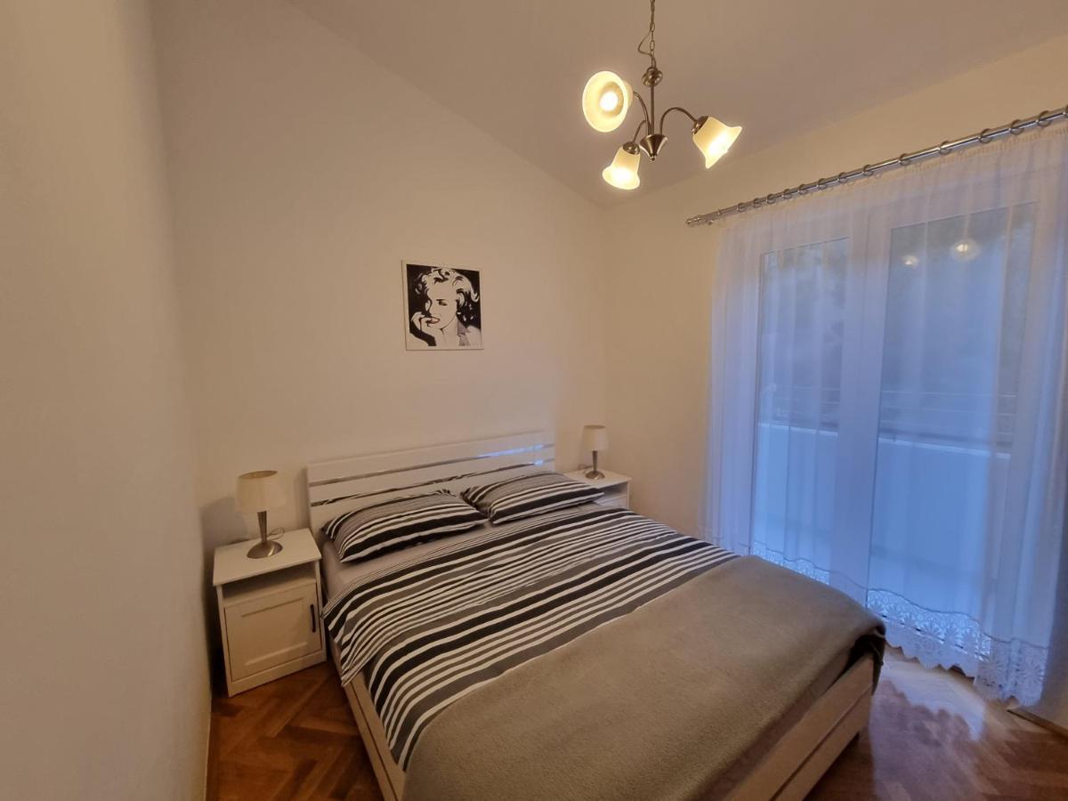Apartments Villa Sunce Дуги-Рат Экстерьер фото