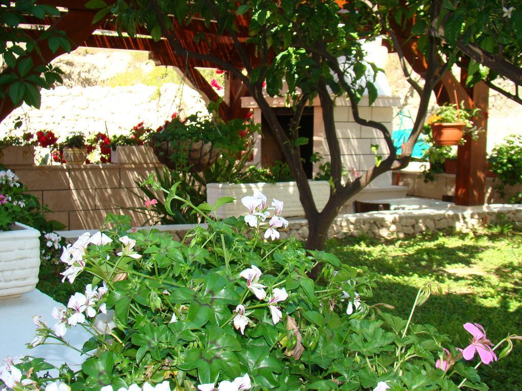 Apartments Villa Sunce Дуги-Рат Экстерьер фото