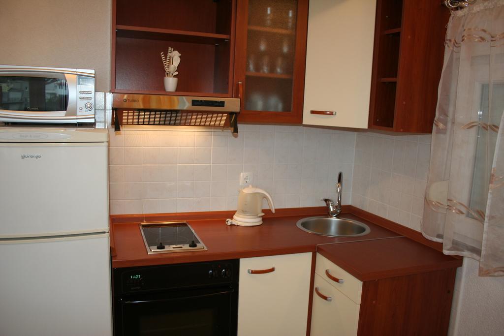 Apartments Villa Sunce Дуги-Рат Экстерьер фото