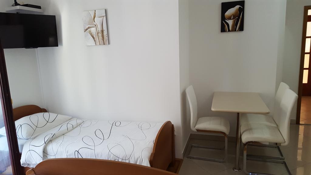 Apartments Villa Sunce Дуги-Рат Экстерьер фото